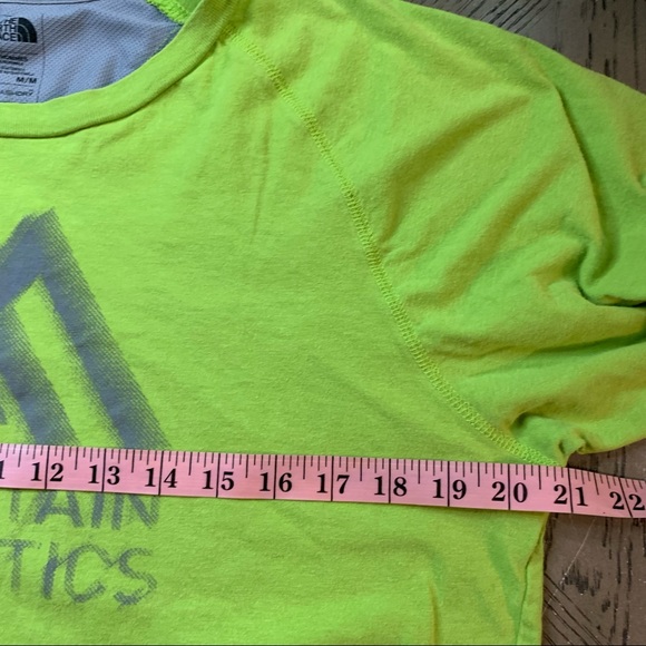 The North Face Men's Short Sleeve T-Shirt Mountain Athletics Green Size Medium - Picture 9 of 9